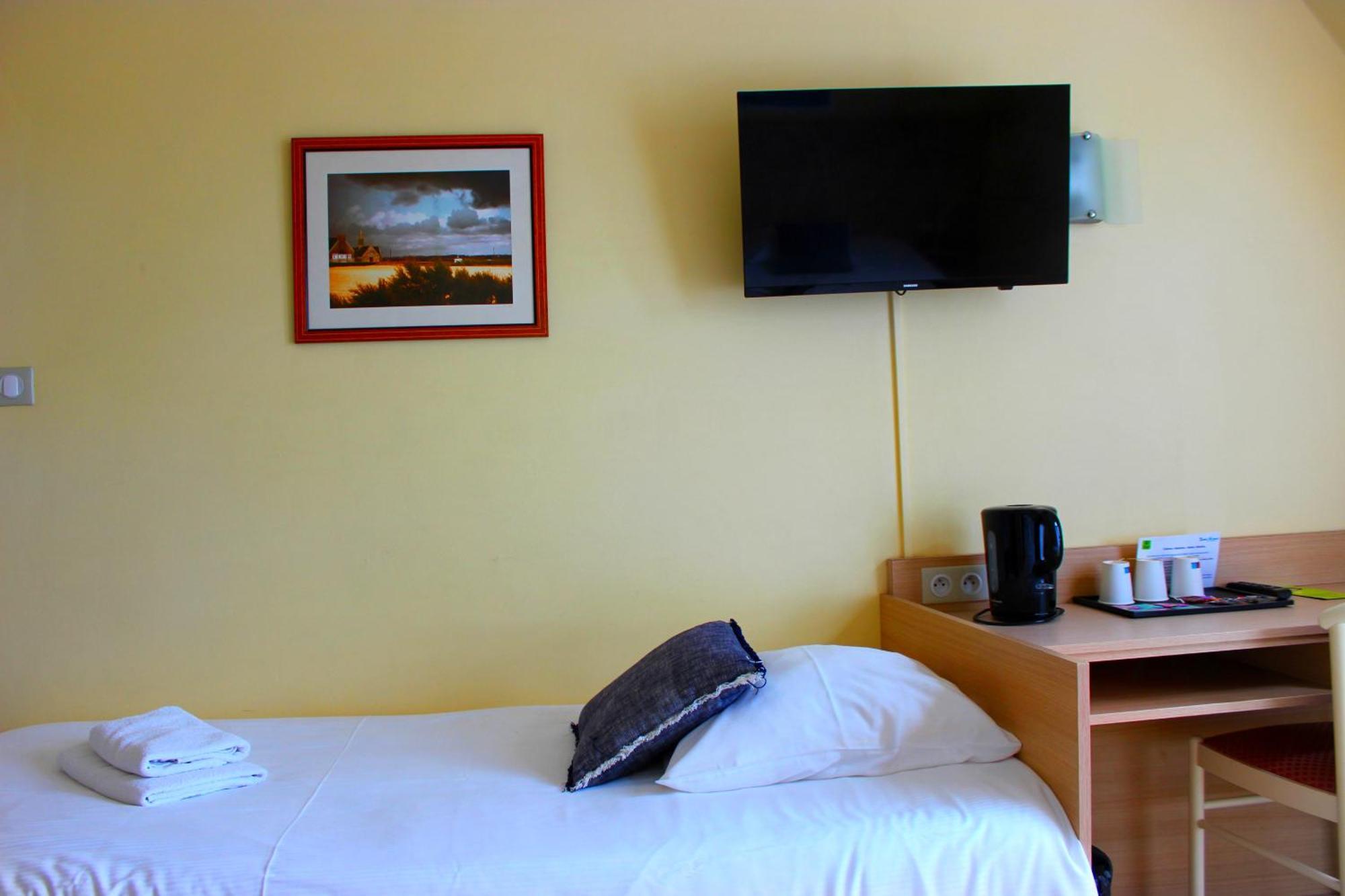 Hotel Breiz Armor Pouldreuzic Zimmer foto