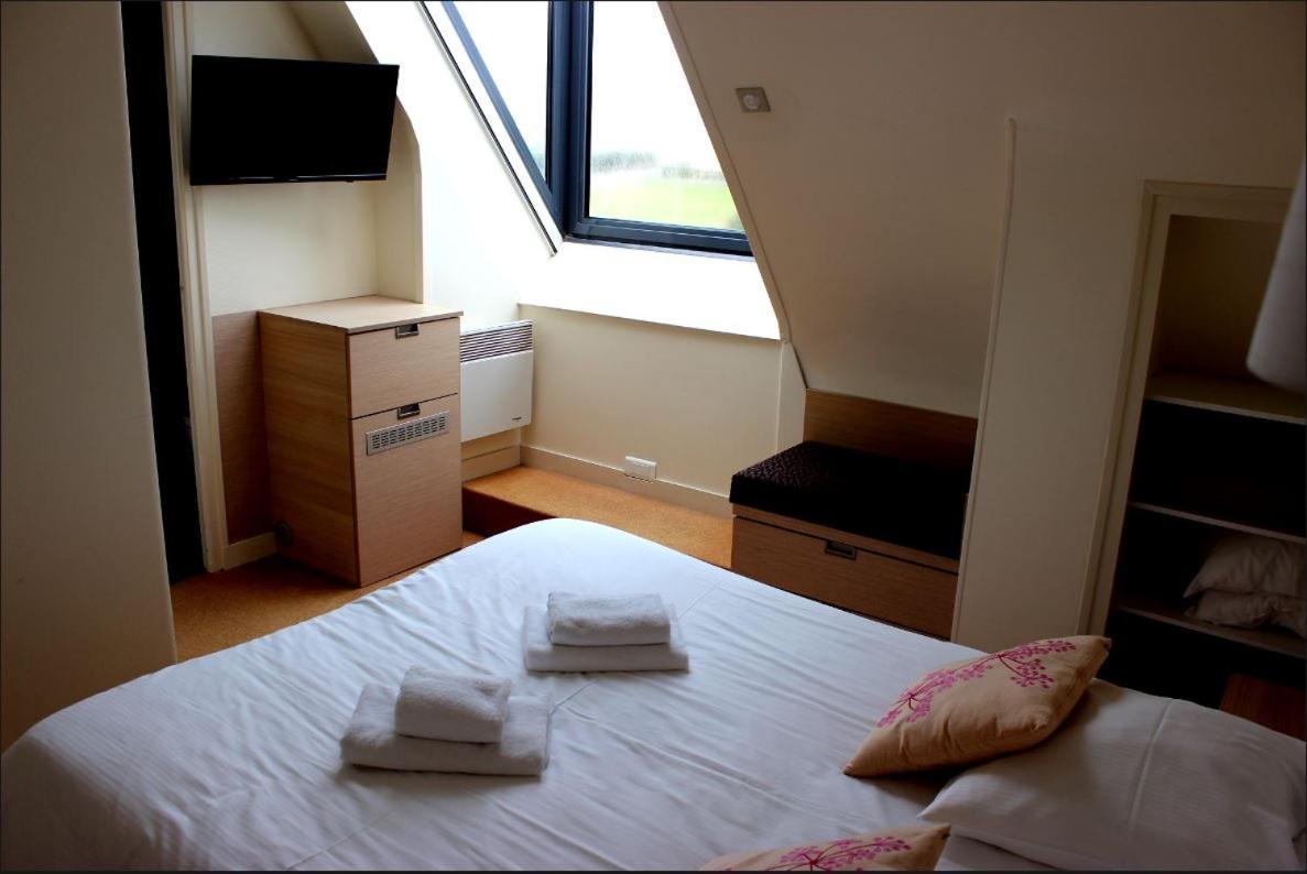 Hotel Breiz Armor Pouldreuzic Zimmer foto