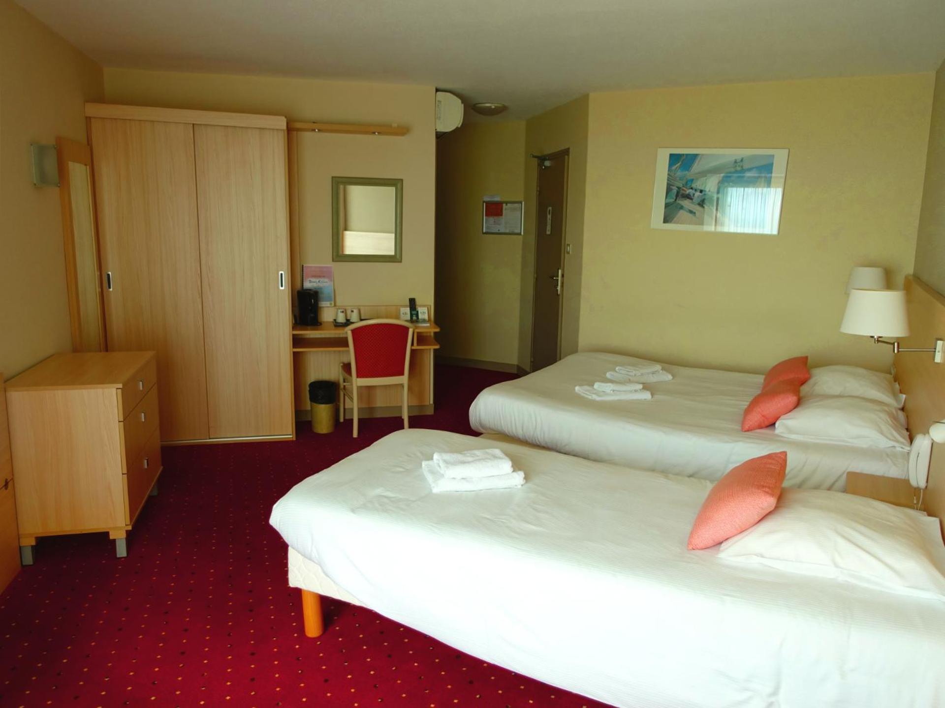 Hotel Breiz Armor Pouldreuzic Exterior foto